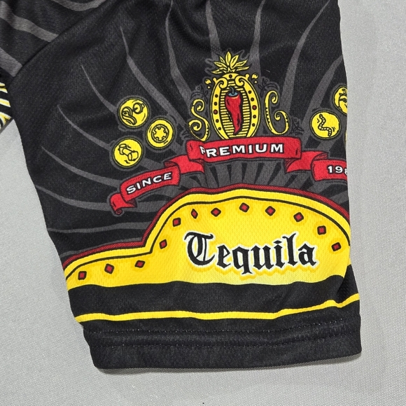 Black and Yellow Performance Cycling Jerseys - Picture 10 of 14